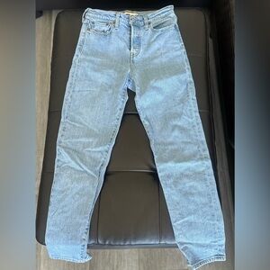 Women’s Levi Wedgie Fit Jeans